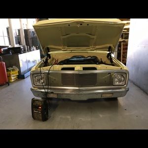 Meet your Posher, Adan